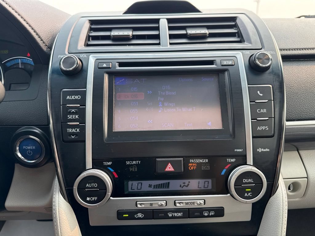 Used 2012 Toyota Camry XLE w/ Leather Pkg FWD image 14