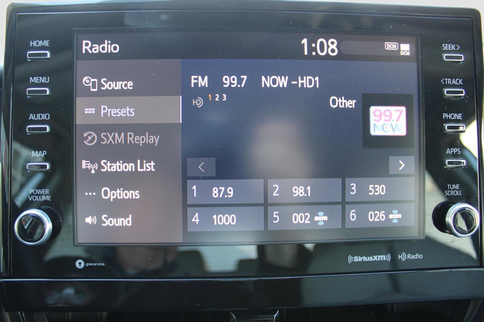 Used 2023 Toyota Camry XLE image 19