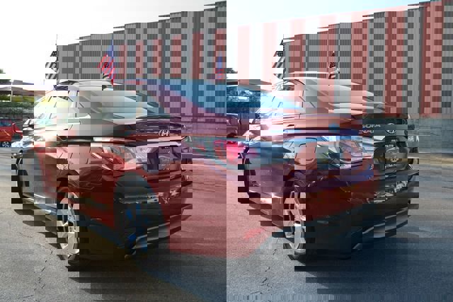 Used 2012 Hyundai Sonata Hybrid w/ Leather Pkg FWD image 3