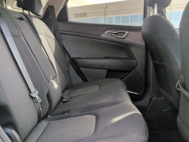 Used 2024 Kia Sportage LX image 20