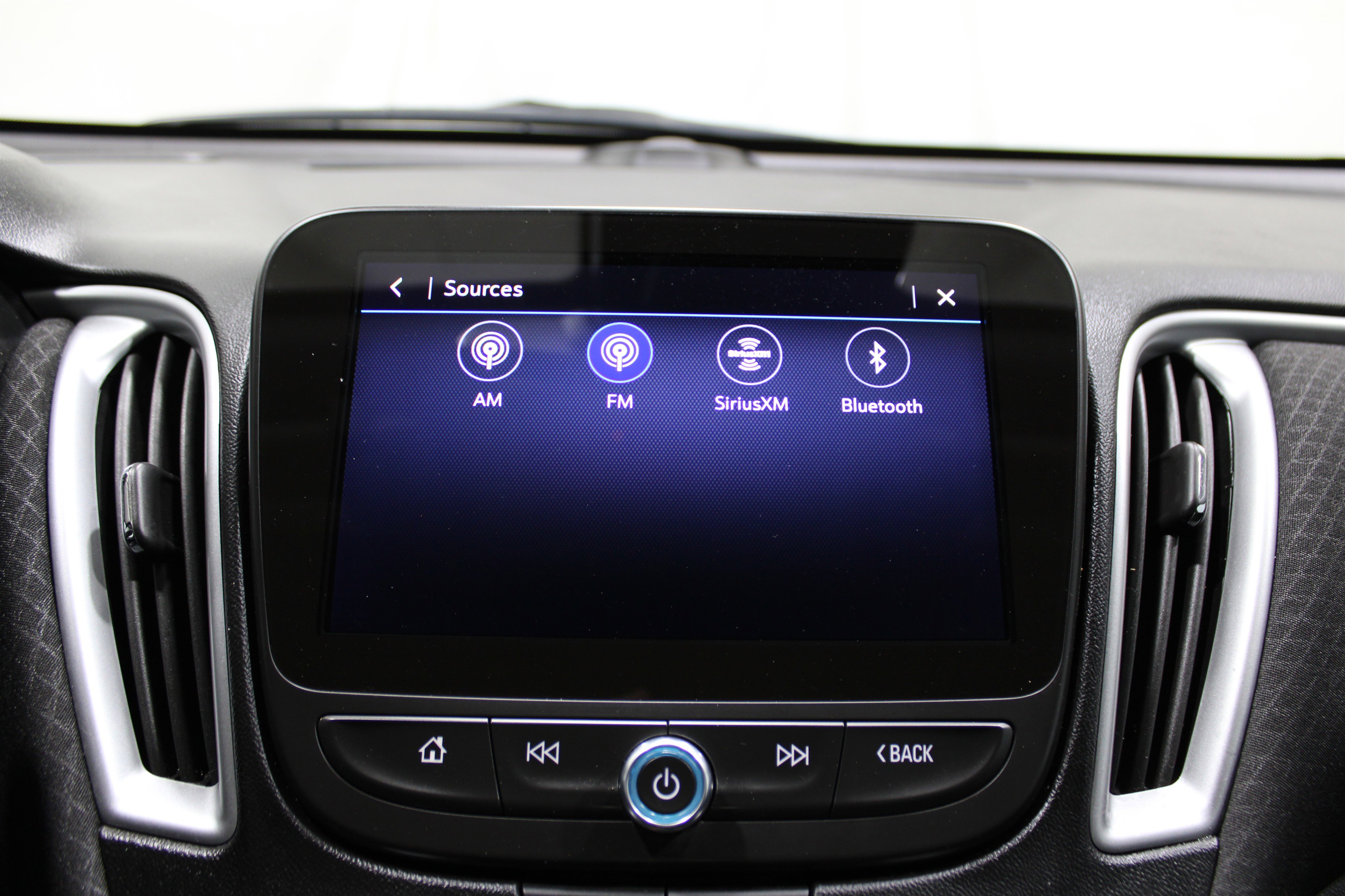 Used 2024 Chevrolet Malibu LT image 15