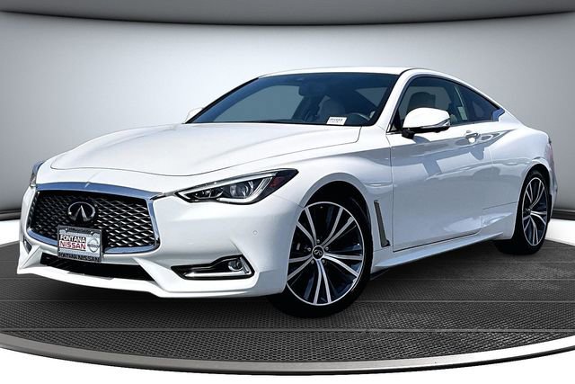 Used 2022 INFINITI Q60 3.0t Luxe w/ Cargo Package RWD image 3