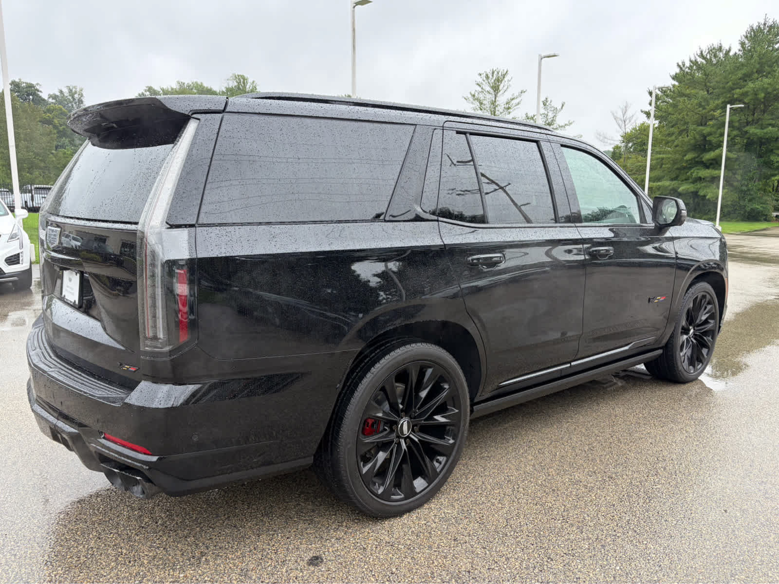Certified 2026 Cadillac Escalade V w/ LPO, ONYX Package AWD/4WD image 4