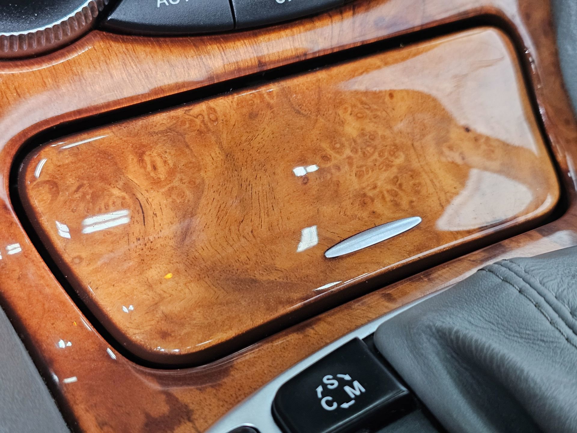 Used 2012 Mercedes-Benz SL 550 image 41