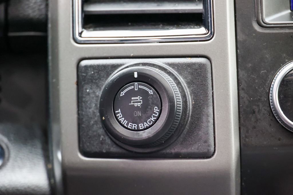 Used 2021 Ford Expedition XLT AWD/4WD image 11