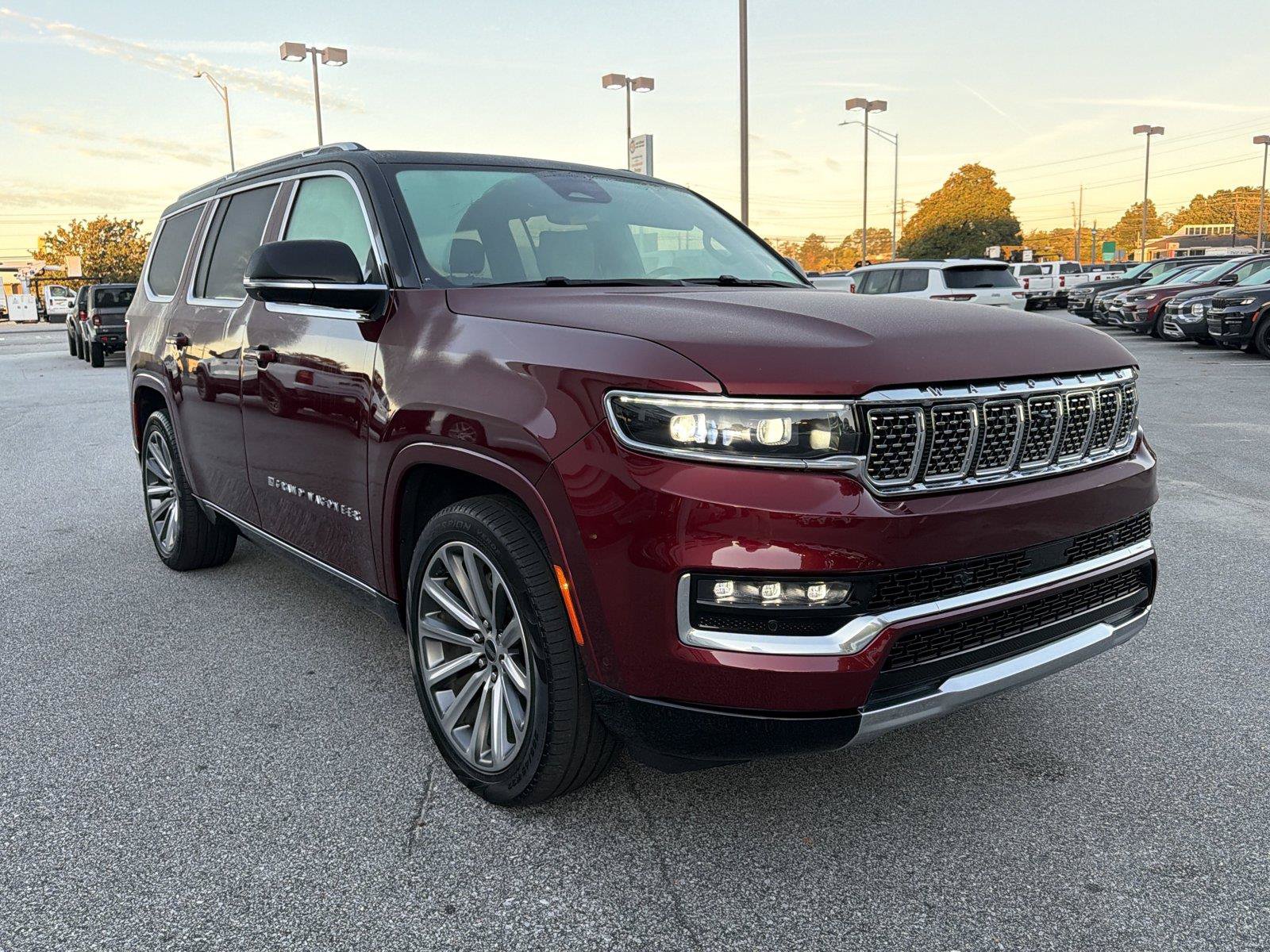 Used 2025 Jeep Grand Wagoneer 4WD image 4