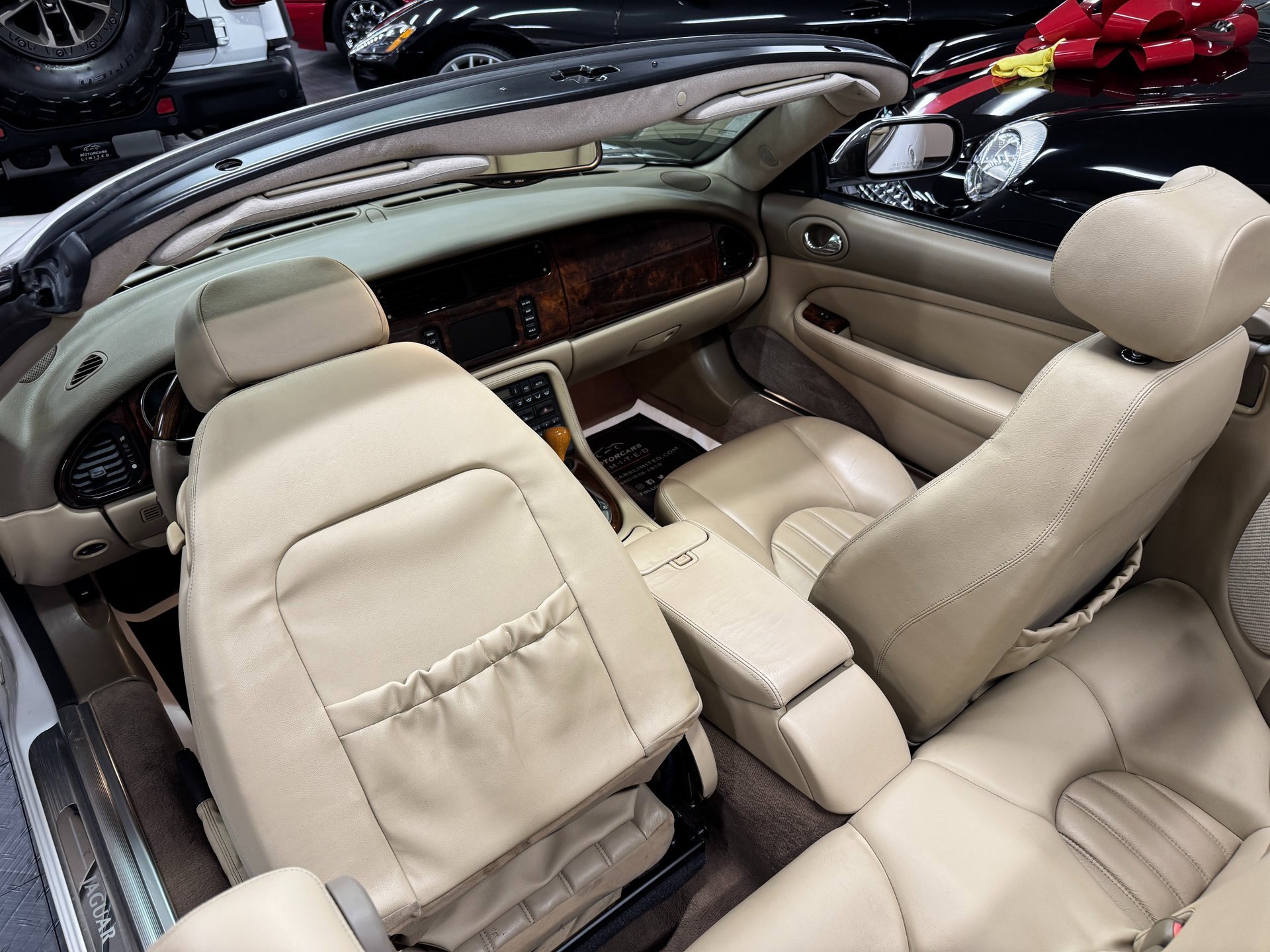 Used 2003 Jaguar XK8 Convertible image 13
