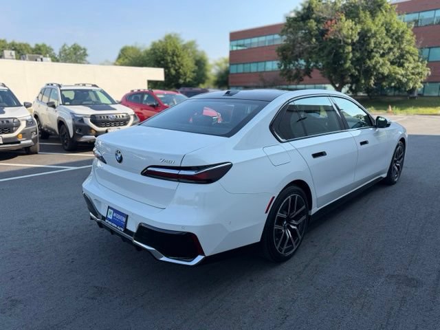 Used 2024 BMW 740i xDrive AWD/4WD image 6