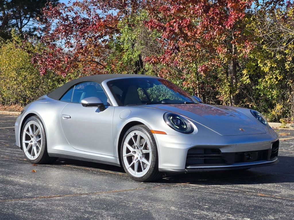 Certified 2025 Porsche 911 Carrera image 9