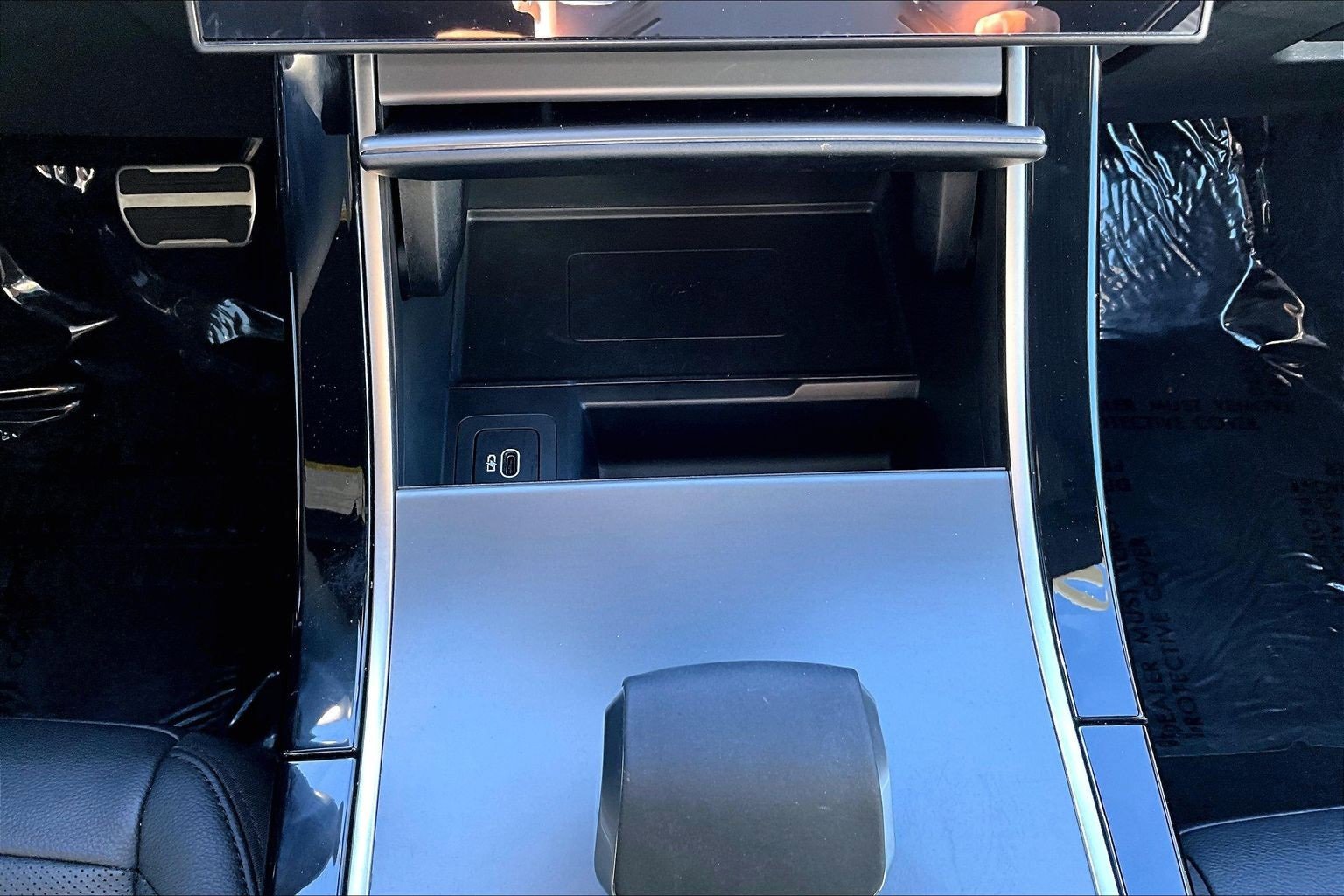 Used 2025 Land Rover Range Rover Evoque Dynamic SE image 32