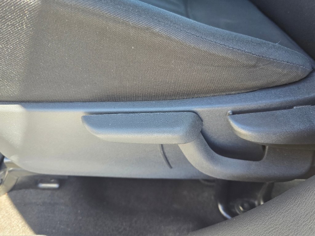 Used 2023 Nissan Kicks S FWD image 21