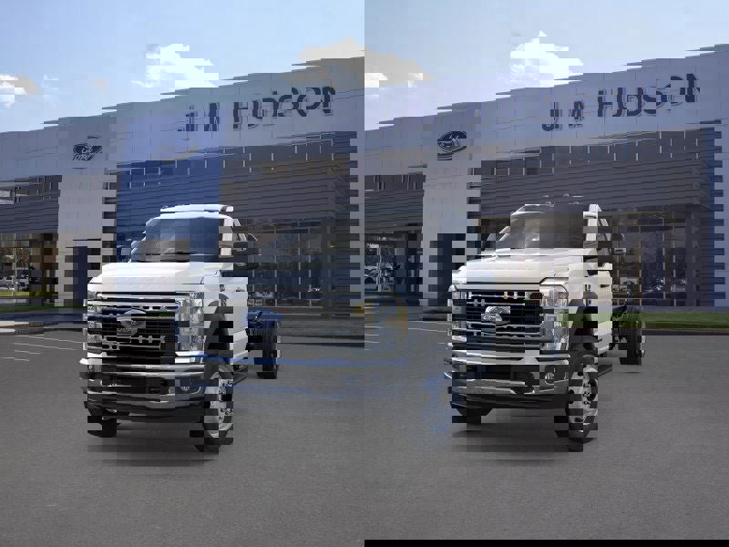 New 2026 Ford F550 XL DRW image 2