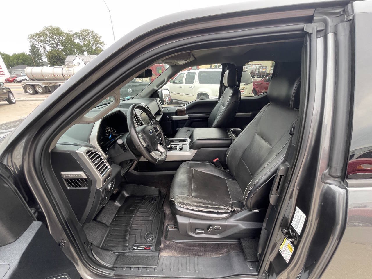 Used 2015 Ford F150 Lariat AWD/4WD image 10