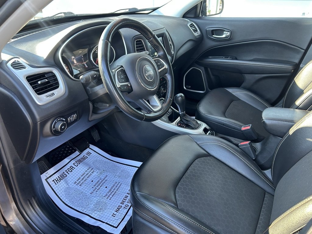 Used 2021 Jeep Compass Latitude w/ Sun and Sound Group image 9