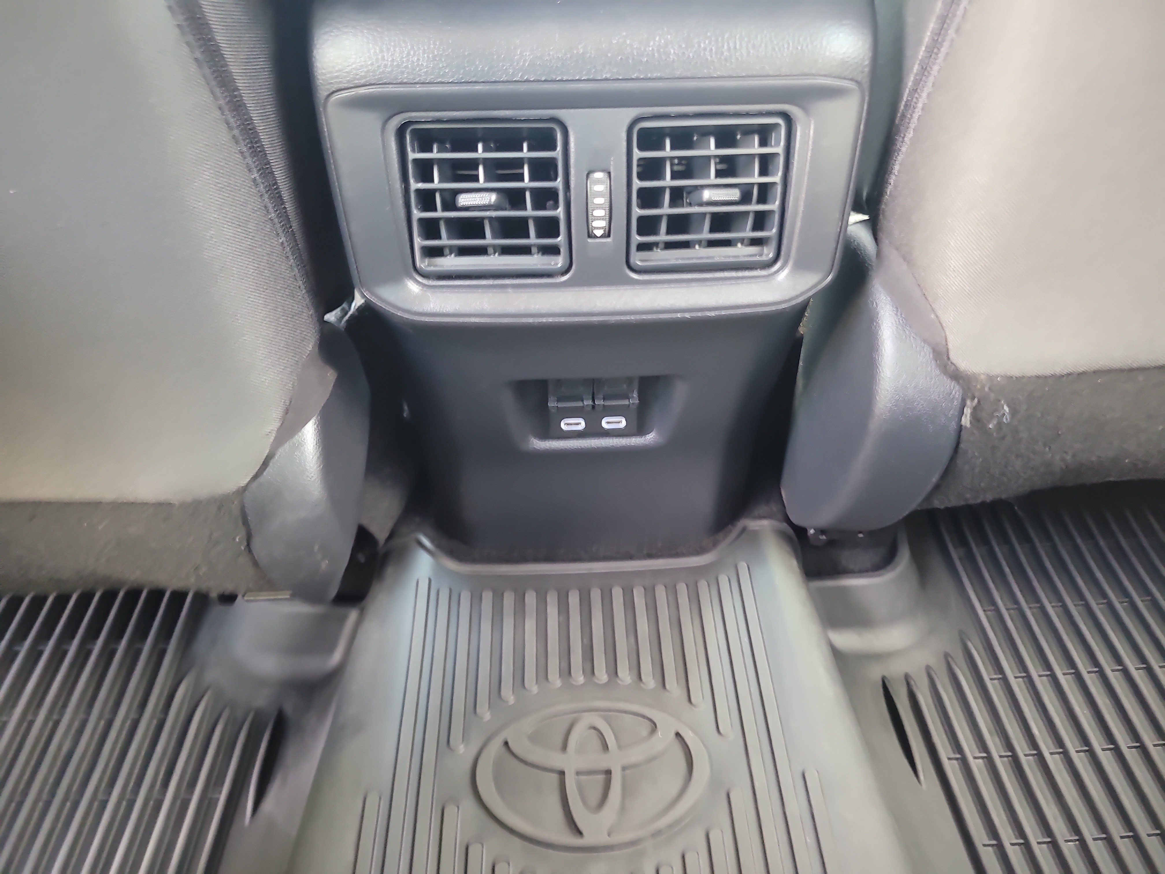 Certified 2025 Toyota RAV4 XLE FWD image 16