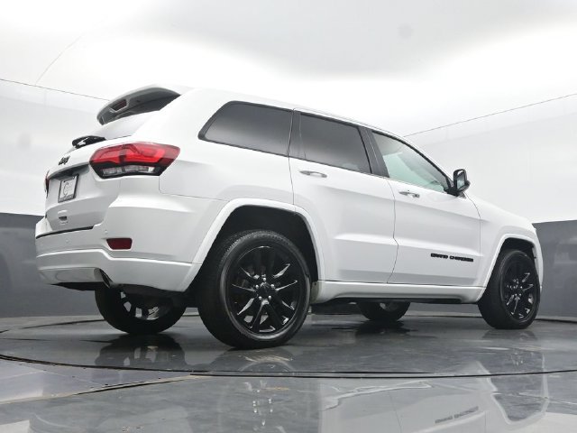 Used 2019 Jeep Grand Cherokee Altitude AWD/4WD image 53