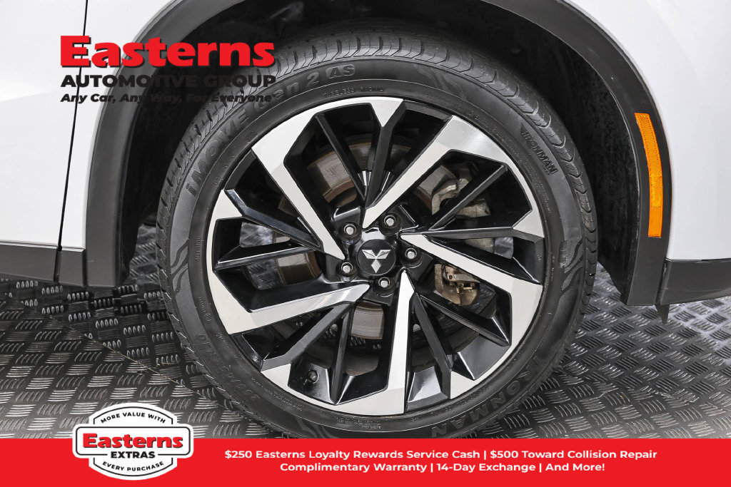 Used 2024 Mitsubishi Outlander SE AWD/4WD image 33