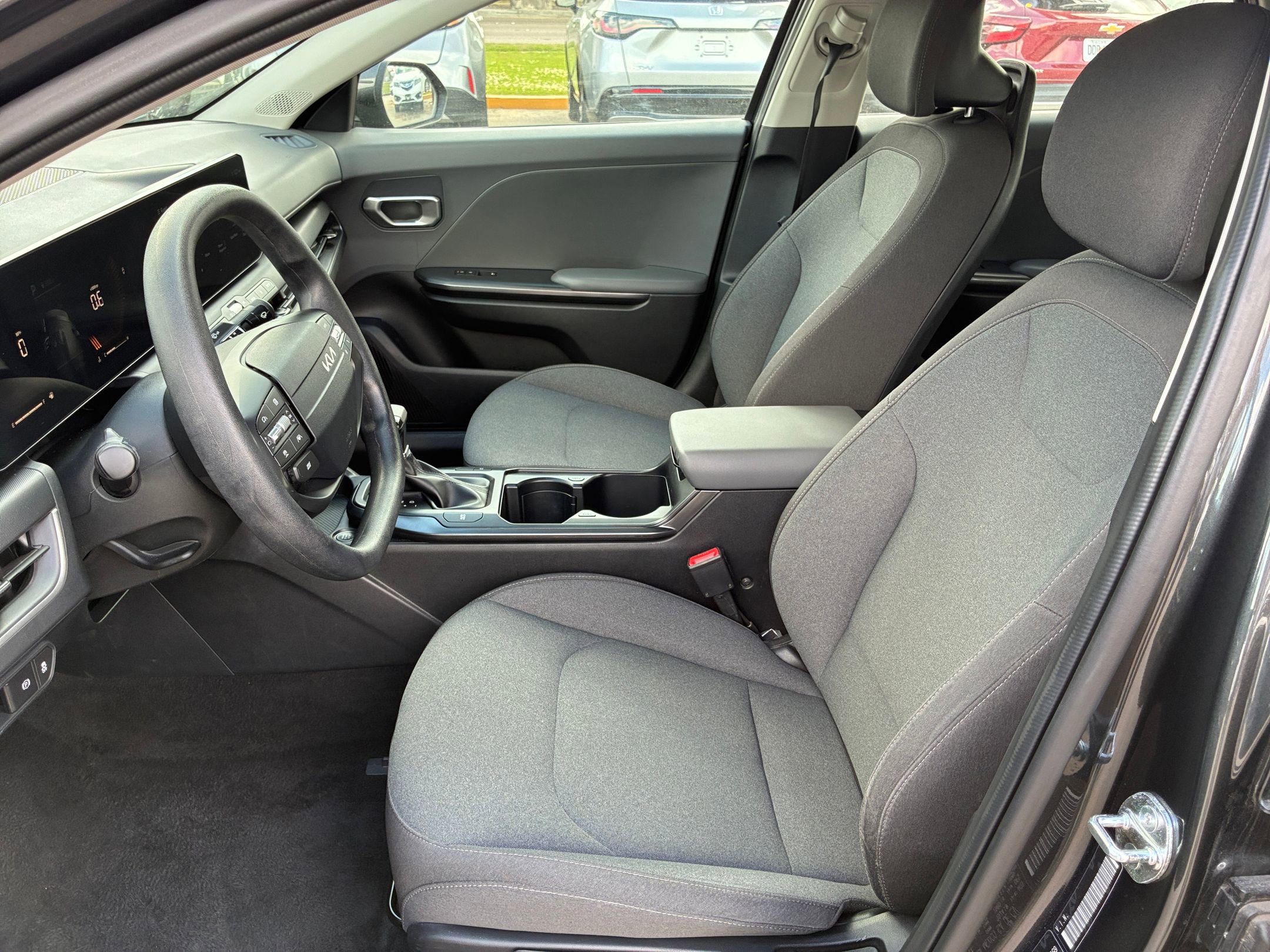 Used 2025 Kia K4 LXS image 20