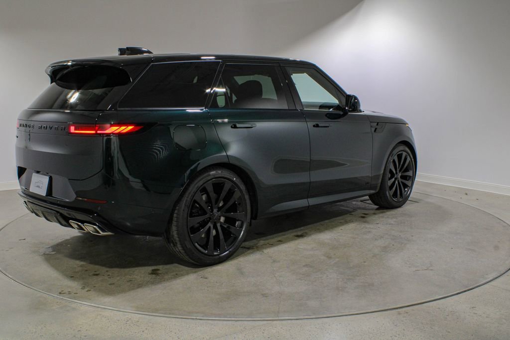 New 2026 Land Rover Range Rover Sport Dynamic SE image 5