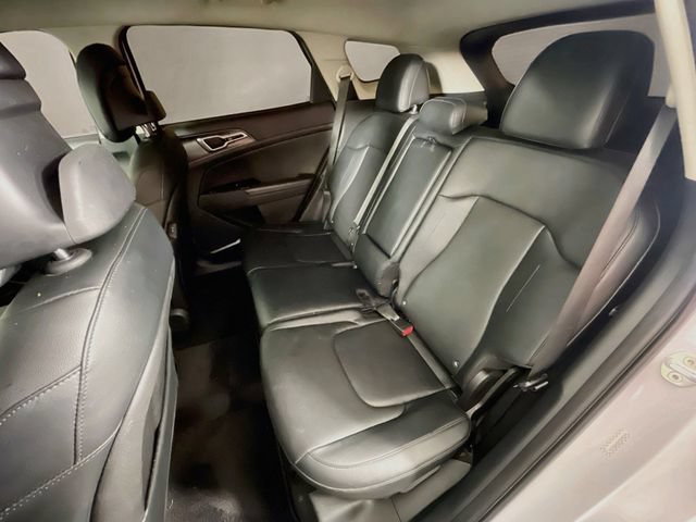 Used 2023 Kia Sportage EX FWD image 25