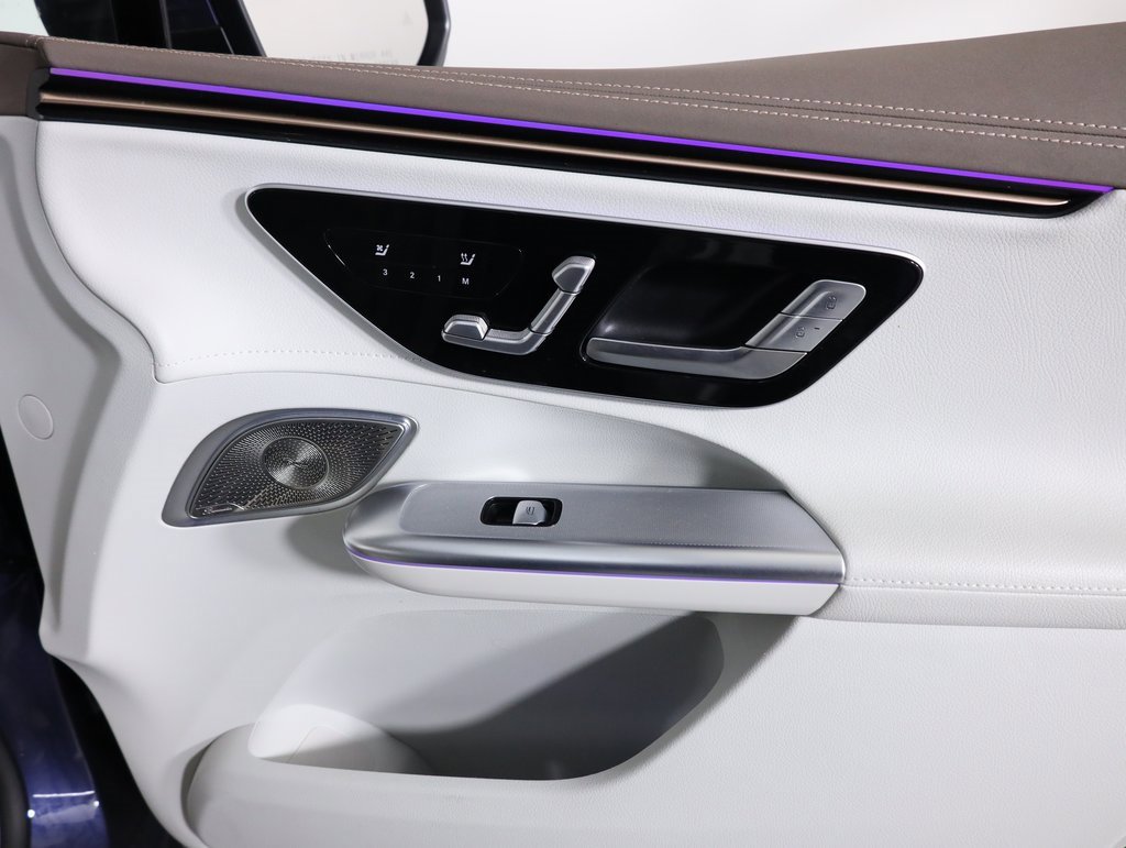 Certified 2023 Mercedes-Benz EQE 350+ 4MATIC SUV w/ Exclusive Trim Package image 50