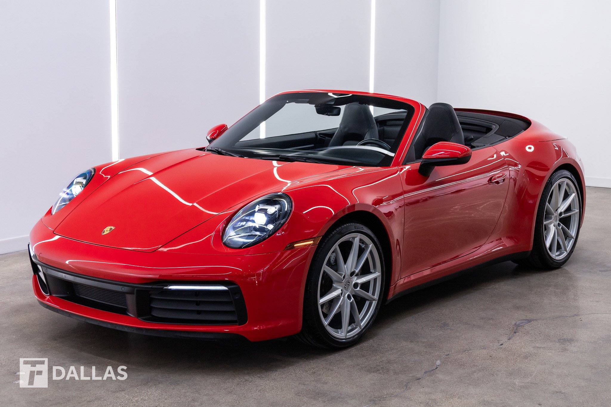Used 2022 Porsche 911 Carrera RWD image 2
