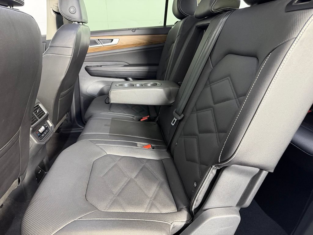 Used 2026 Volkswagen Atlas SE AWD/4WD image 25