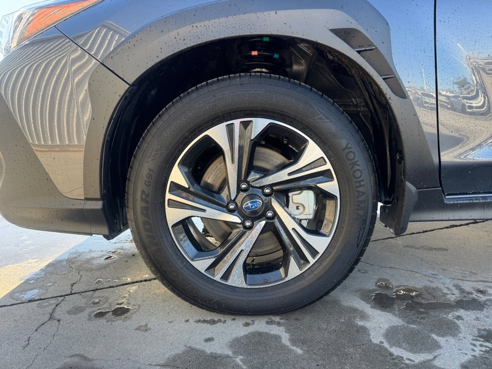 Used 2025 Subaru Crosstrek 2.0i Premium image 31