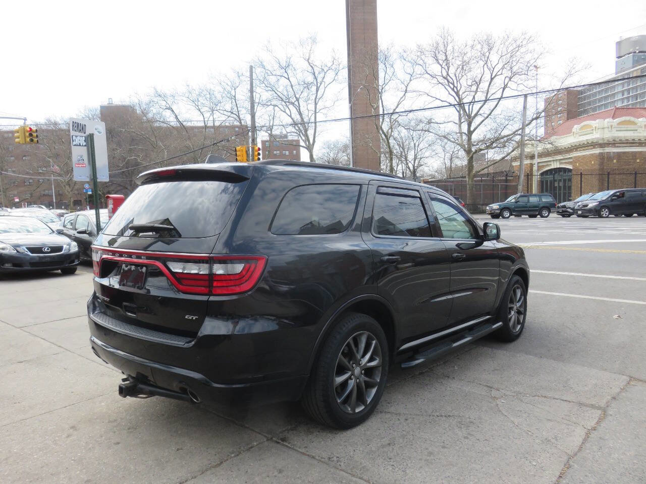 Used 2017 Dodge Durango GT w/ Premium Group AWD/4WD image 4