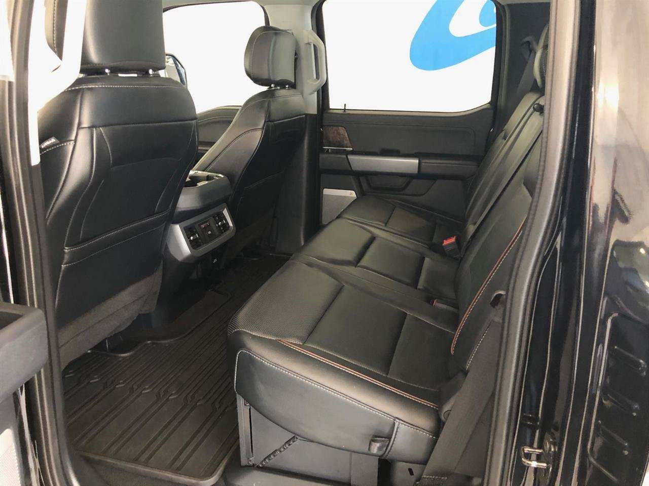 Used 2024 Ford F250 Lariat w/ Lariat Ultimate Package AWD/4WD image 10