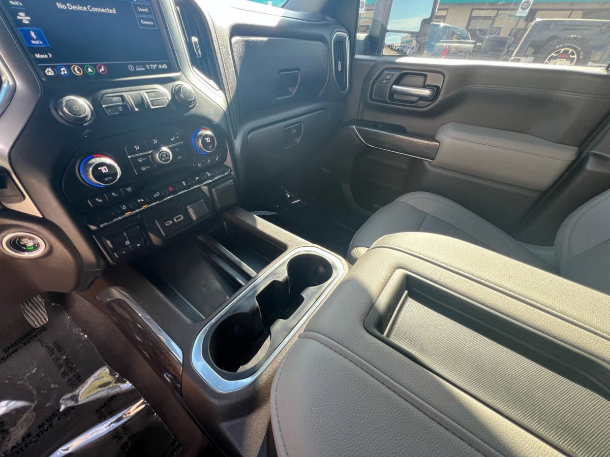 Used 2020 Chevrolet Silverado 2500 LTZ w/ Technology Package AWD/4WD image 24