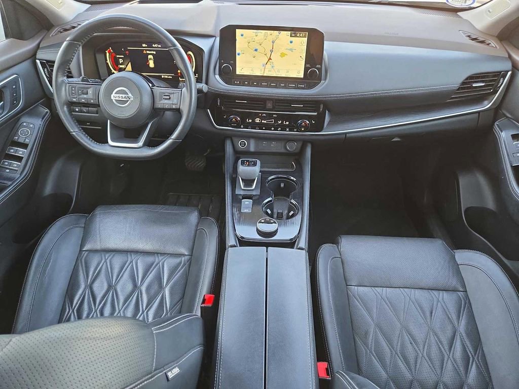 Used 2021 Nissan Rogue Platinum AWD/4WD image 16