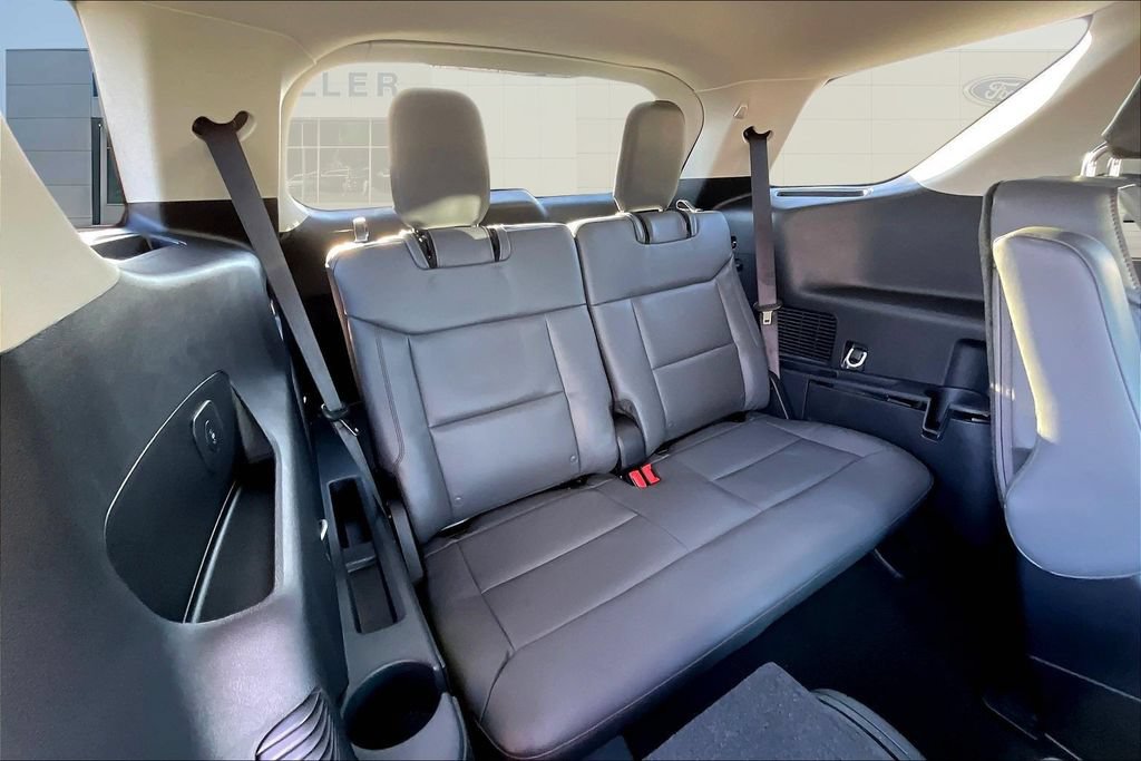 New 2026 Ford Explorer Active w/ Active Comfort Package AWD/4WD image 29