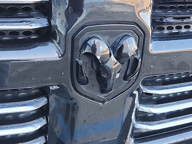 Used 2015 RAM 1500 Sport w/ Black Ram 1500 Sport Group image 31