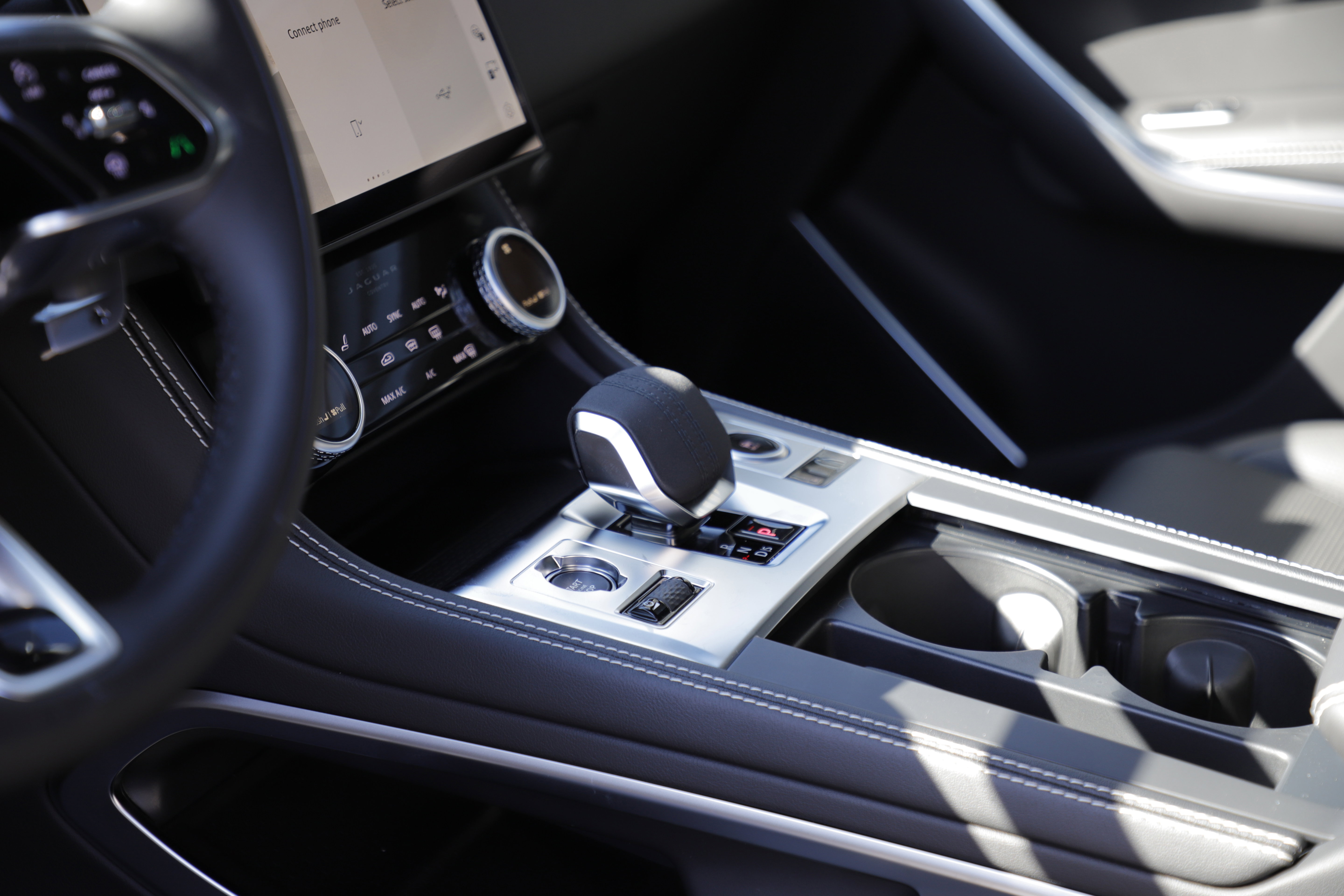 New 2026 Jaguar F-PACE R-Dynamic S AWD/4WD image 21