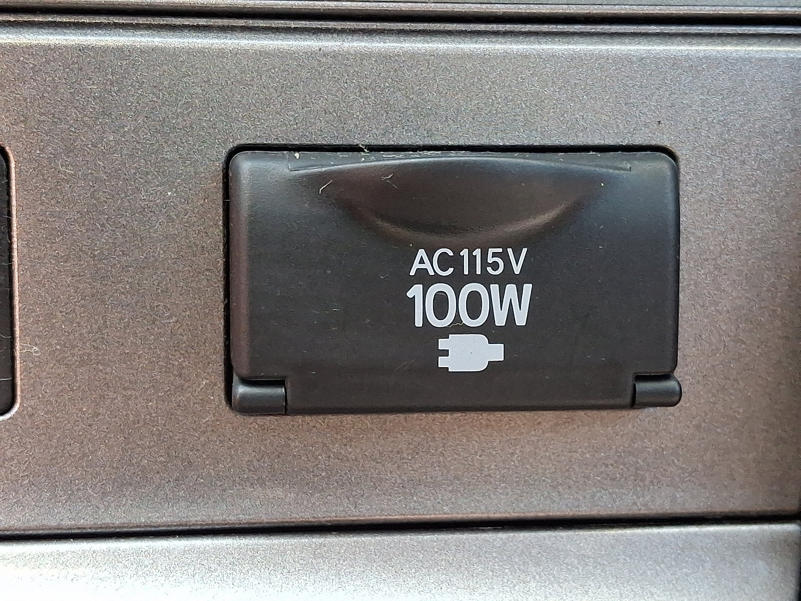 Used 2005 Pontiac Vibe AWD w/ Power Group Value Package image 23