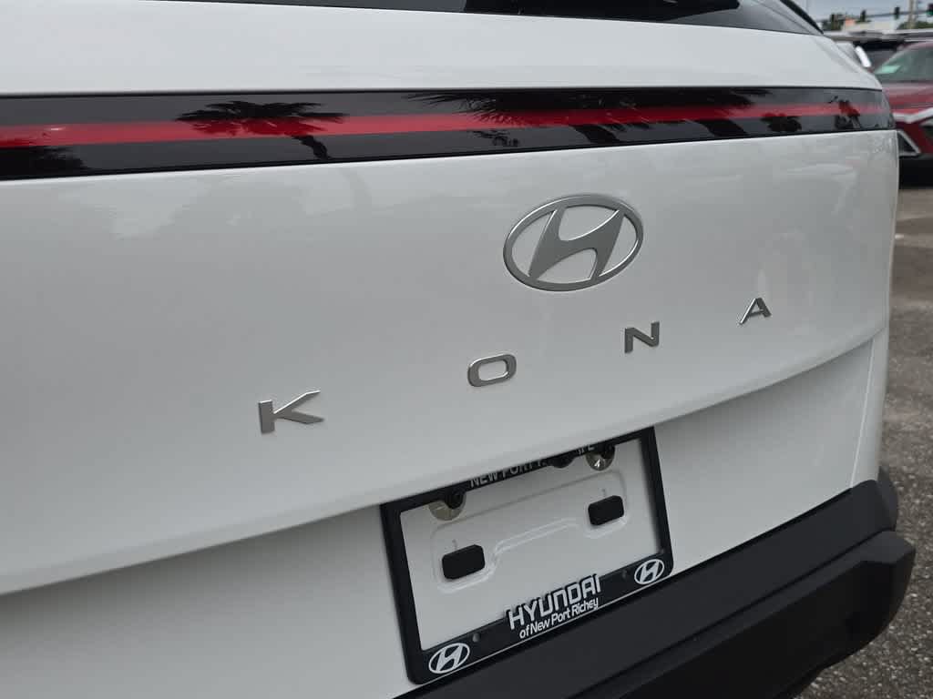 New 2027 Hyundai Kona SE FWD image 12