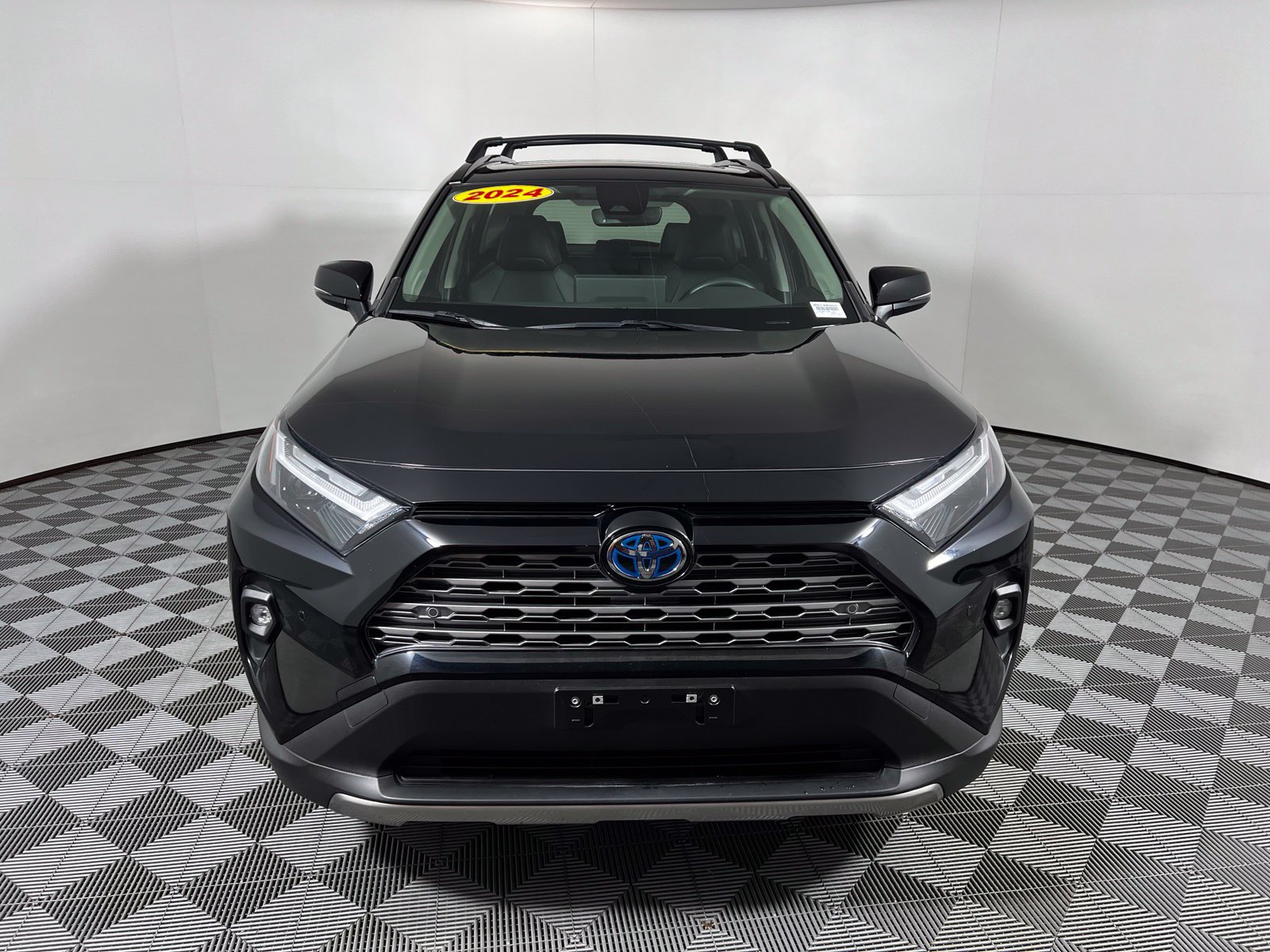 Certified 2024 Toyota RAV4 Limited AWD/4WD image 2