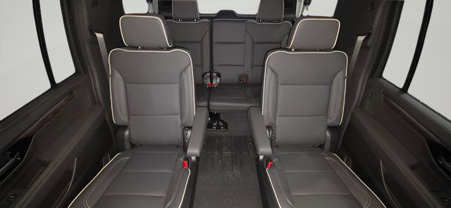 New 2026 Chevrolet Suburban Premier w/ Sun And Tow Package AWD/4WD image 28