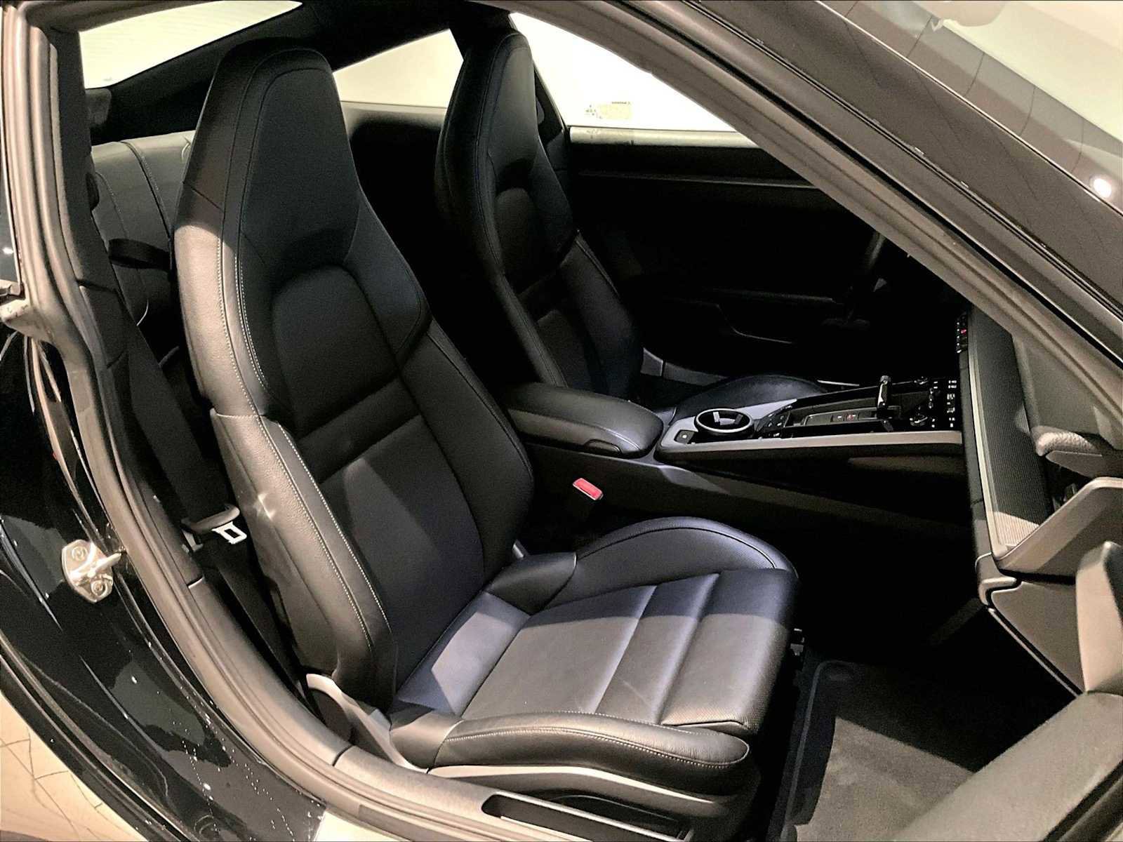 Used 2020 Porsche 911 Carrera image 22