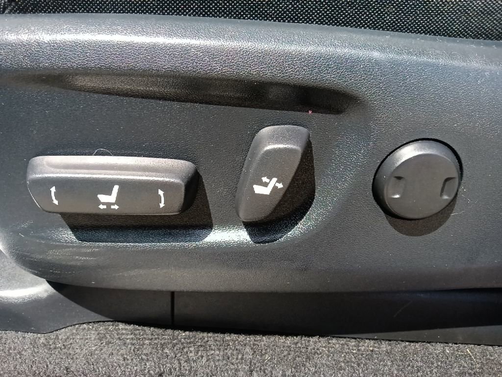 Used 2024 Toyota 4Runner TRD Off-Road AWD/4WD image 16