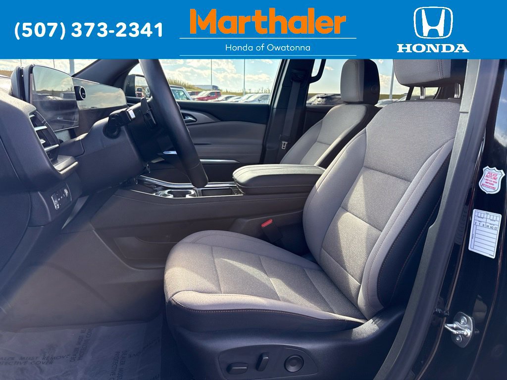 Used 2026 Chevrolet Traverse LT w/ Driver Confidence Package AWD/4WD image 10