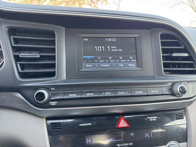 Used 2020 Hyundai Elantra SE image 5