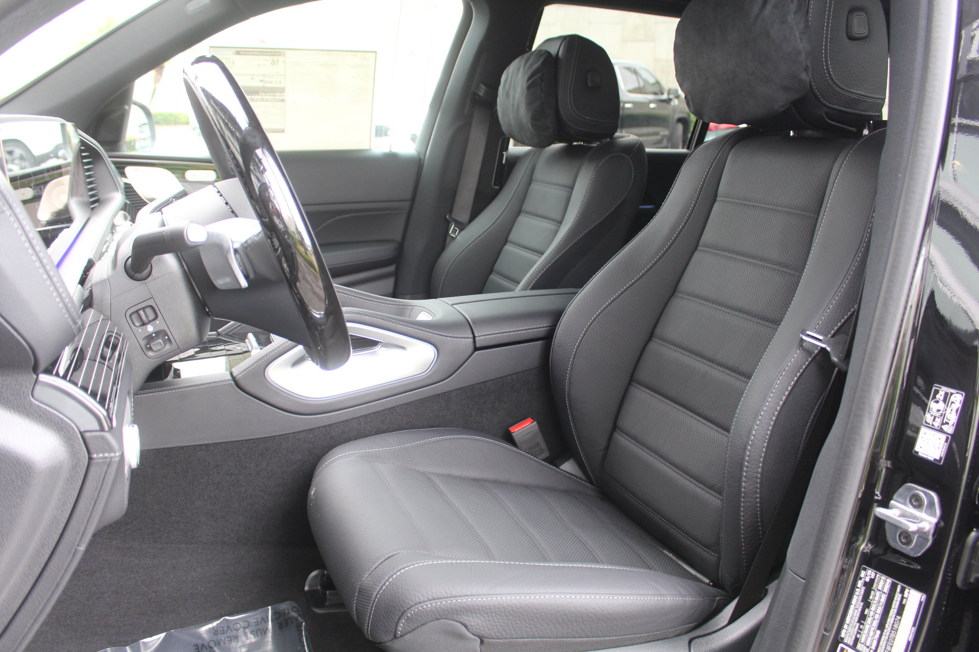 New 2026 Mercedes-Benz GLS 580 4MATIC image 15