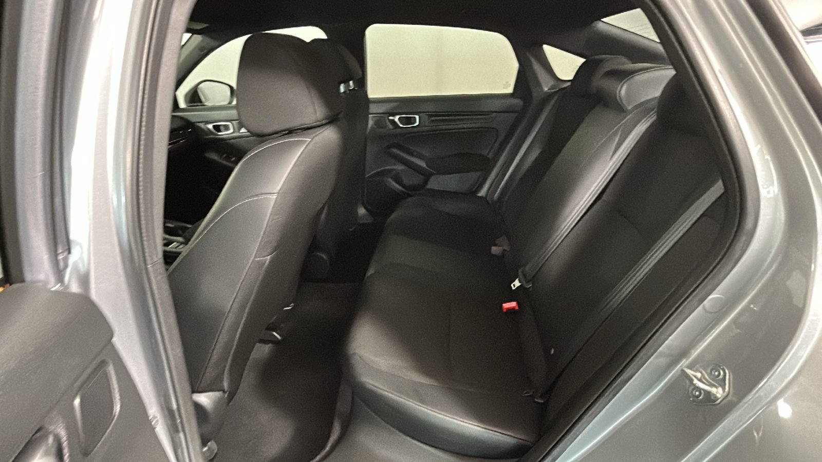 Used 2023 Honda Civic Sport image 29