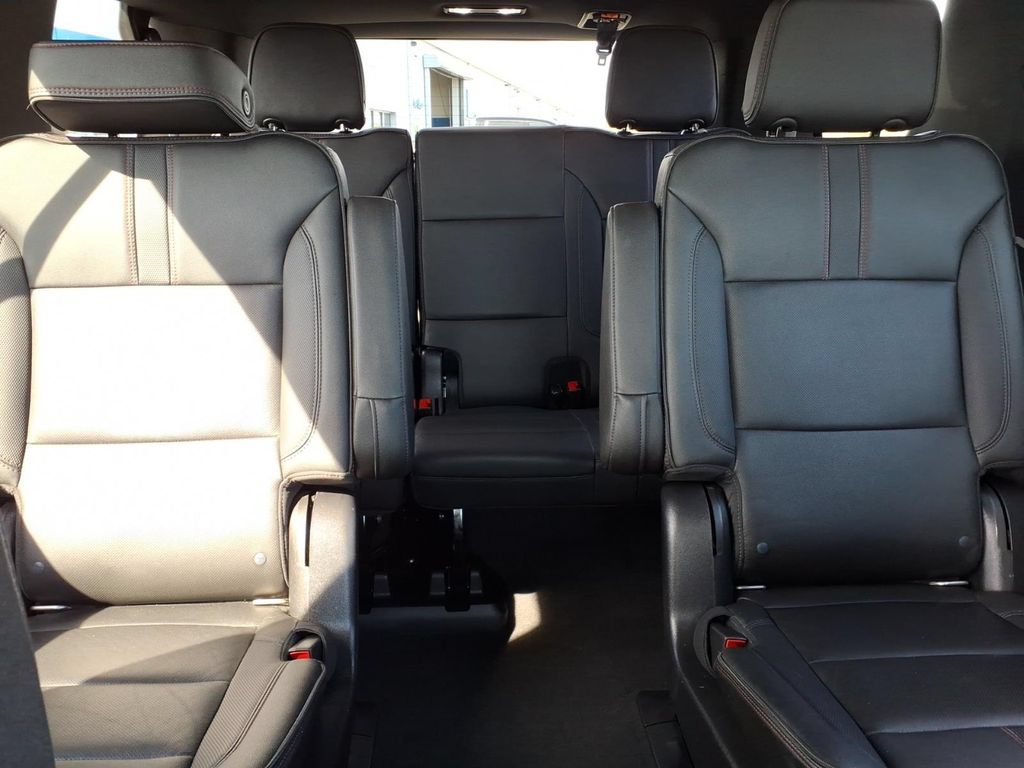 Used 2022 Chevrolet Tahoe RST w/ Luxury Package AWD/4WD image 6