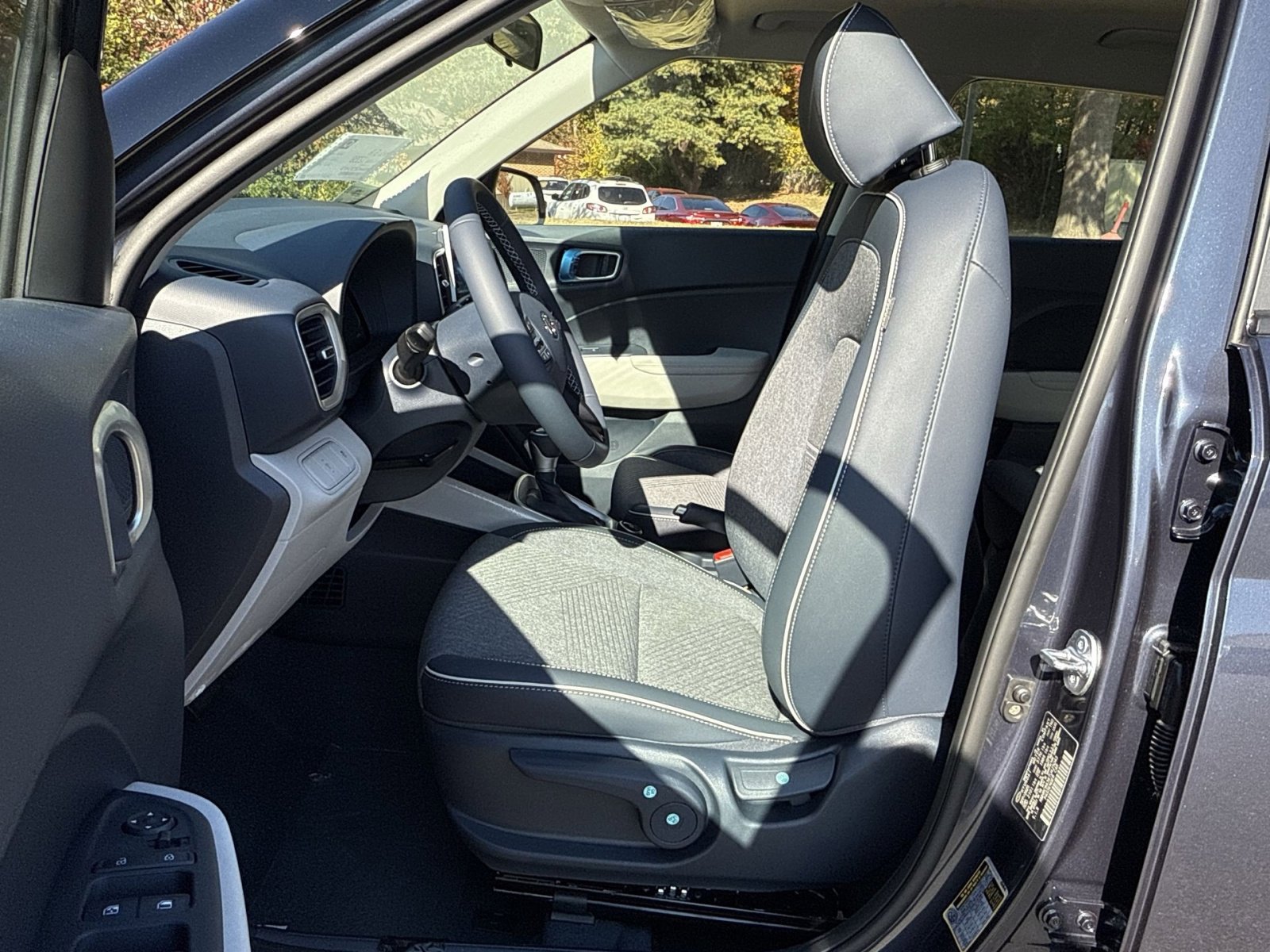 New 2026 Hyundai Venue SEL FWD image 13