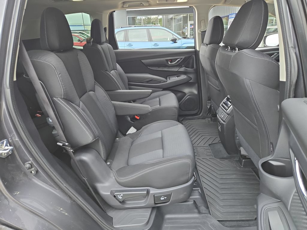 Used 2025 Subaru Ascent Premium w/ Premium Package AWD/4WD image 17