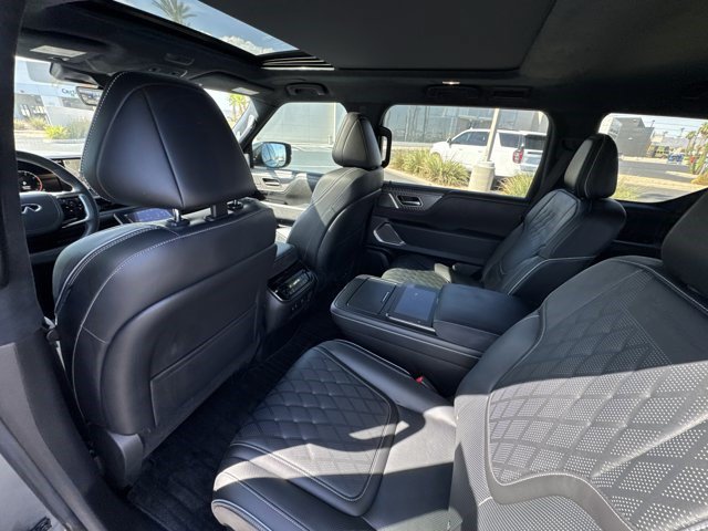 Used 2025 INFINITI QX80 Autograph AWD/4WD image 22
