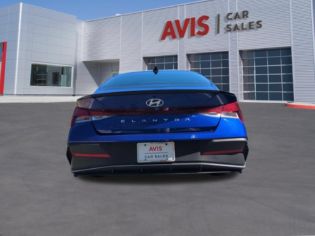 Used 2026 Hyundai Elantra Sport FWD image 7